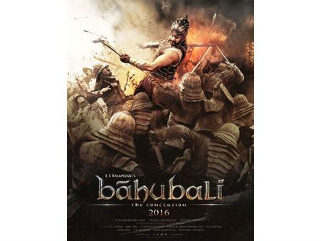 பாகுபலி இரண்டாம் பாகம்... ஒரு டீசர் ரேஞ்சுக்கு வெளியாகியுள்ள முதல் போஸ்டர்!