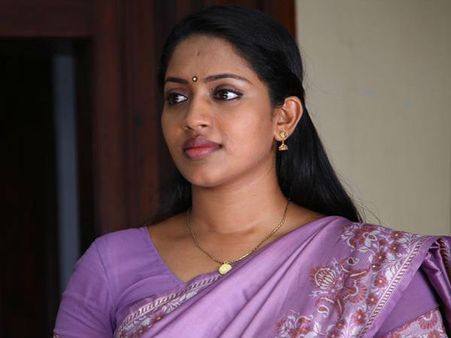 பழனியிலே கலகம்... இது 'மல்லிகாக்களின்' ஆட்டோகிராப்!