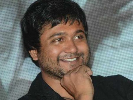 ரஜினி படத் தலைப்பு.. கோதாவில் குதித்து 'வீரா'வைப் பிடித்த பாபி சிம்ஹா!