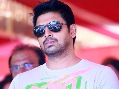 நான் டிவிட்டர்லயே இல்லையே, சிம்புவைப் பற்றி எதுவும் சொல்லலையே.. பதறும் ஸ்ரீகாந்த்