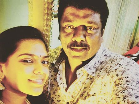 “குல்பி’யைத் தொடர்ந்து “சோல்பி’யுடன் செல்பி எடுத்த பார்த்திபன்!