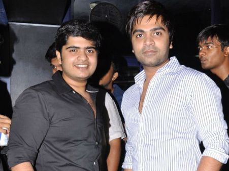 தம்பி தூக்கம் வந்தா போய் தூங்கு- ட்விட்டரில் குறளரசனை 