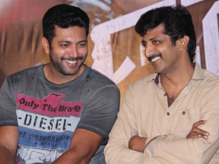 தனி ஒருவன் வெற்றி... மேடையில் கண்கலங்கிய ஜெயம் பிரதர்ஸ்!