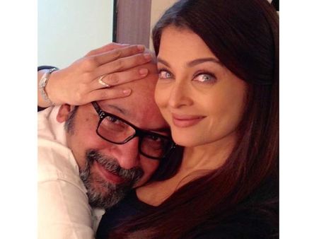 ஜஸ்பா ஷூட்டிங்: மேக்கப்மேனை கட்டிப்பிடித்து கதறிய ஐஸ்வர்யாராய்