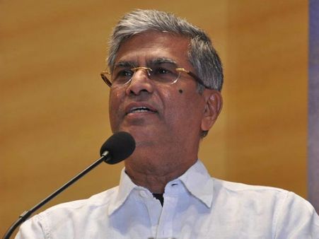 எனக்கு ஜெயிக்கிற குதிரையில் பயணிக்கப் பிடிக்காது! - எஸ்ஏ சந்திரசேகரன்