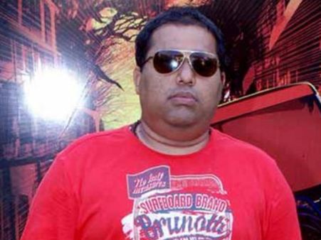 தயாரிப்பில் ஒரு கை பாத்தாச்சு... அடுத்து டைரக்ஷன்... தேறுவாரா சீவீ குமார்?