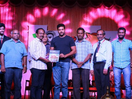 படிப்பது கடமை; சாதிப்பதுதான் பெருமை -வில் அம்பு விழாவில் ஜெயம் ரவி!