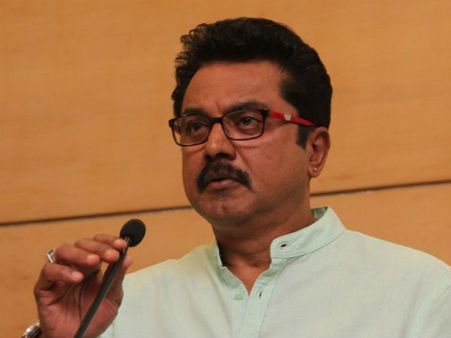 சாதி, பணத்தால் நடிகர் சங்கத்தை பிளவுபடுத்த நினைக்கின்றனர் விஷால் அணியினர்!- சரத்குமார்