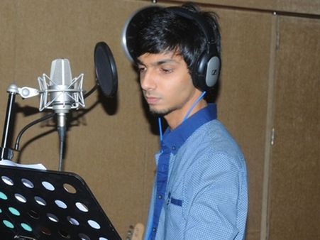 கொலைவெறி தொடங்கி ஆலுமா டோலுமா வரை... அனிருத் கடந்து வந்த பாதை