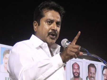 பூச்சி முருகனை நம்பியவர்கள் 33 ஆண்டு உழைத்த என்னை நம்பலியே! - சரத்குமார்