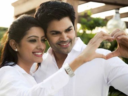 நிஷாவைக் கரம்பிடிக்கும் கணேஷ் வெங்கட்ராம்...