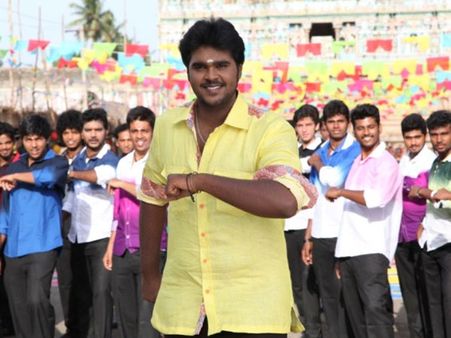 அடுத்த ஆட்டத்திற்குத் தயாரான விஜயகாந்த் மகன்