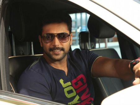 மக்களுக்கு உதவி செய்யுங்கள்... ஆனால் புகைப்படம் வேண்டாமே- ஜெயம் ரவி