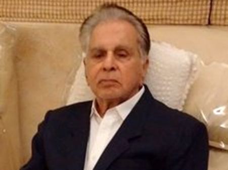 சென்னை தத்தளிக்கையில் எனக்கு பிறந்தநாள் கொண்டாட்டம் தேவை இல்லை: பழம்பெரும் நடிகர் திலீப் குமார்