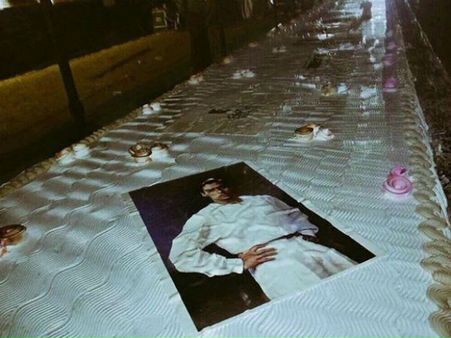 4 ஆயிரம் கிலோ எடை, 400 அடி நீளத்தில் கேக்: சல்மானுக்கு ரசிகர்கள் பர்த்டே பரிசு