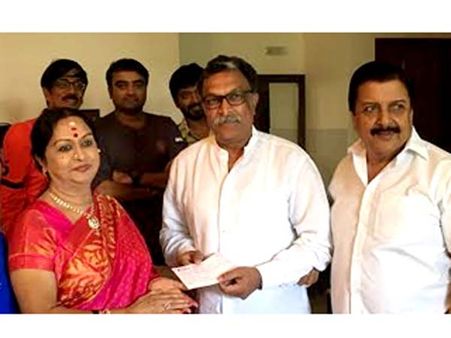 தமிழக வெள்ள நிவாரணத்திற்கு நடிகை சரோஜாதேவி ரூ 5 லட்சம் நன்கொடை