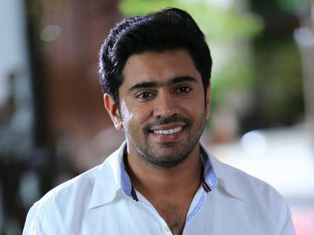 பிரேமம் படத்தைத் தொடர்ந்து மீண்டும் 'பிளேபாயாக' மாறும் நிவின் பாலி