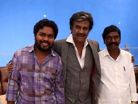 ரஜினியுடன் இயக்குநர் ரஞ்சித் குடும்பத்தினர் சந்திப்பு!