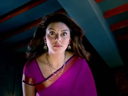 அடேங்கப்பா.. அரண்மனை 2க்கு ஆயிரம் தியேட்டராமே!