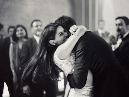 அசின் தான் என் உலகம்: ட்விட்டரில் காதலை தெரிவித்த ராகுல்