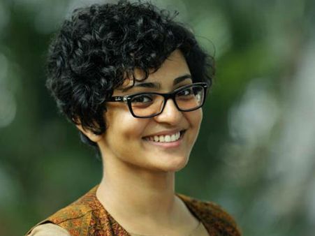 பணத்துக்காக நடிக்க முடியாது.. மனத் திருப்தி முக்கியம்!- 'பெங்களூர் நாட்கள்' பார்வதி