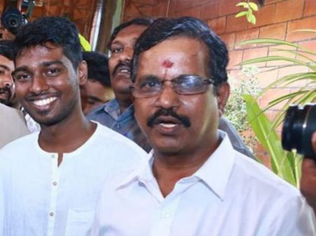 தெறி டீசருக்கு எதிராக பெரும் சதி!- கொதிக்கும் இயக்குநர் அட்லீ, தயாரிப்பாளர் தாணு