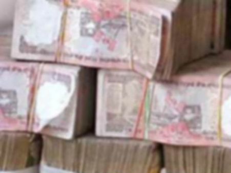 30 லட்சம் கொடுங்க...வளரும் நடிகையின் கோரிக்கையால் ஆடிப்போன 'சாண்டல்வுட்'