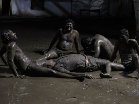 விசாரணை படத்தை ஏன் பார்க்கவேண்டும்?