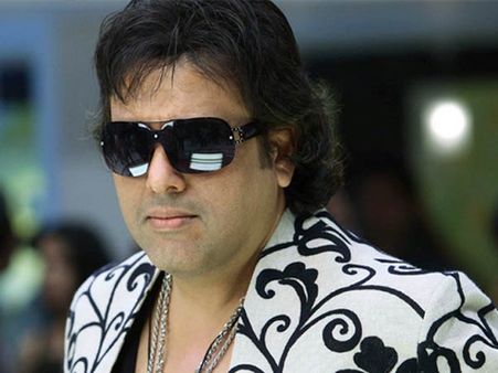 8 ஆண்டுகளுக்கு முன் ரசிகரை அறைந்த வழக்கு... மன்னிப்பு கேட்டார் கோவிந்தா... இழப்பீடு தரவும் ஓகே!