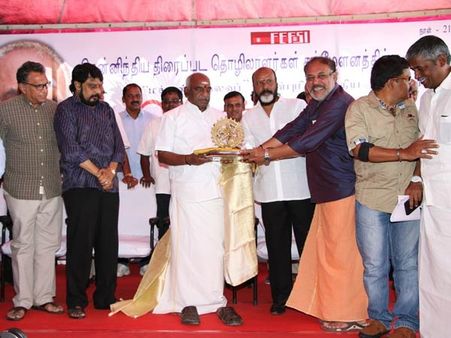 மத்திய அமைச்சரிடம் 8 கோரிக்கைகளை முன்வைத்த பெப்சி... நிறைவேறுமா?