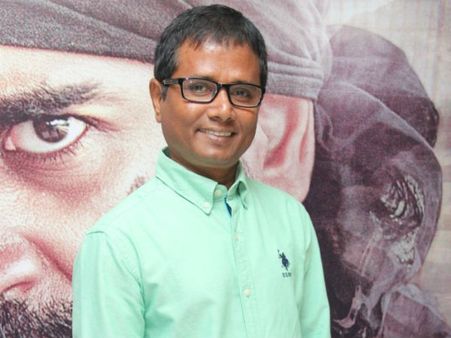 சசிக்கு பிச்சைக்காரன் தந்த 'பரிசு'!