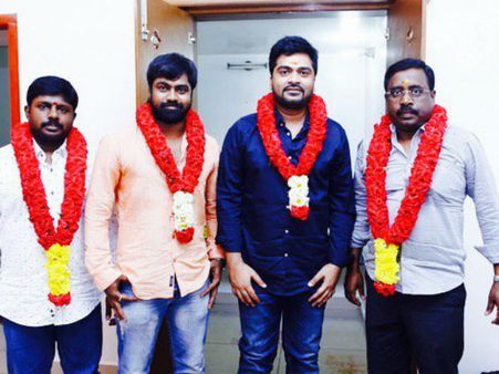 விடிய, விடிய குத்தாட்டம்... விடிந்ததும் புதுப்பட பூஜை... தீயாய் வேலை செய்யும் சிம்பு!