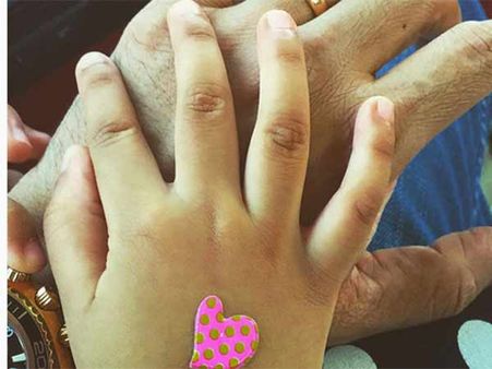 இரண்டு கைகள்... ஒரு இதயம்... ஐஸ், அபிஷேக்கின் 