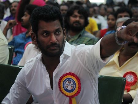 நடிகர் சங்கத்தில் பிளவா... யார் சொன்னது... இல்லவே இல்லை! - விஷால்