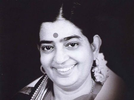 அத்தை மடி மெத்தையடி.. மனதை மயக்கும் குரல் ஜாலக்காரர் பி.சுசீலா!