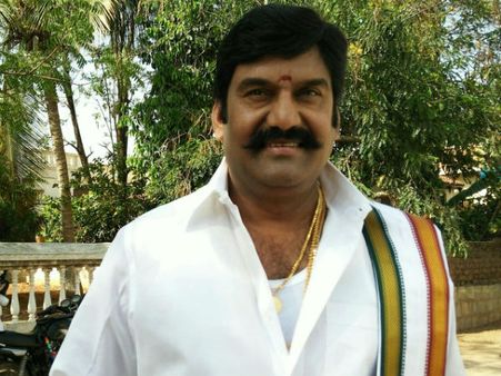 இனி சினிமாதான்.... மீண்டும் முழு வீச்சில் களமிறங்கினார் நெப்போலியன்!