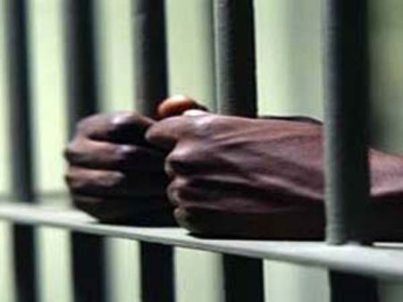 சொத்து குவிப்பு வழக்கு: மாஜி சென்சார் போர்டு அதிகாரி ராஜசேகருக்கு 2 ஆண்டு, மனைவிக்கு 1 ஆண்டு சிறை!!