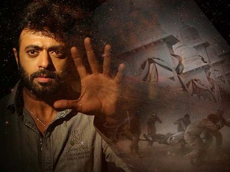 படம் முழுக்க தனியொருவன்... படத்துக்குப் பெயர் மற்றொருவன்!