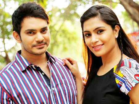 ஆளுக்கு பாதி 50-50... சிரிப்புக்கு கியாரண்டி இருக்குமா?