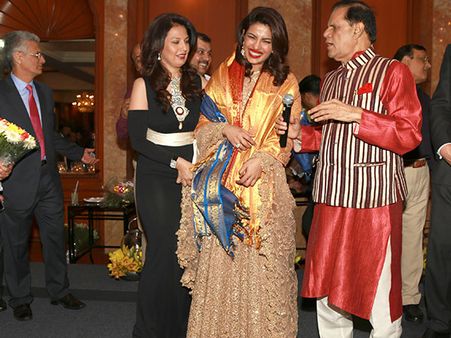 3 முறை தற்கொலைக்கு முயன்றேனா?: மவுனம் கலைத்தார் நடிகை பிரியங்கா சோப்ரா