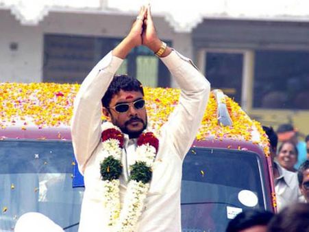 அரசியலில் குதித்த சுந்தர்.சி... குஷ்புவுக்கு போட்டியா?