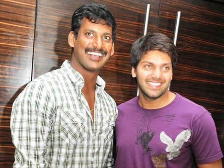 கேளுங்க மக்களே... ஆர்யாவின் திருமணம் சமுதாயத்துக்கு நல்லதாம்.. விஷால் சொல்றாரு!