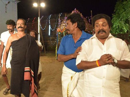 யோக்கியன் வரான் சொம்பை தூக்கி உள்ள வை - விமர்சனம்