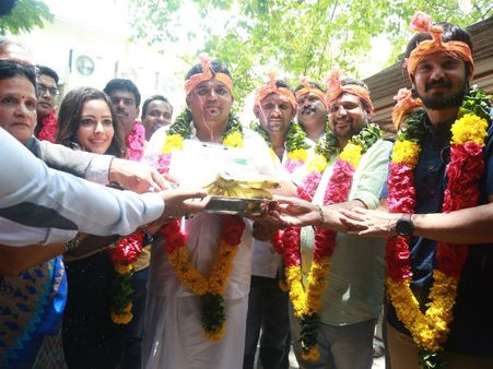 நடிகராக நினைக்கும் பையனும், இயக்குநராக ஆசைப்படும் பெண்ணும்...!