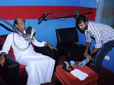 கபாலி டப்பிங்கைத் தொடங்கினார் ரஜினி!