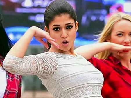 சிரஞ்சீவி படத்தில் நயன், சம்பளம் ரூ.3 சி, பிகினிக்கு ரூ.1 சி: எல்லாம் கப்சாவாம்ய்யா!