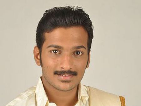 நடிக்க வாய்ப்பில்லை... வாழப் பிடிக்கவில்லை... தற்கொலைக்கு முயன்ற ‘நாதஸ்வரம்’ சாய்சக்தி