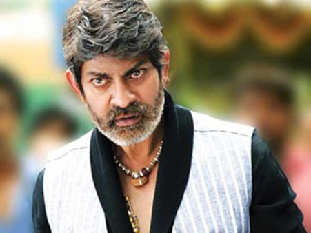 'நான் ஒரு பொறுக்கி'...பெருமையாக சொல்லிக்கொள்ளும் ஜெகபதி பாபு