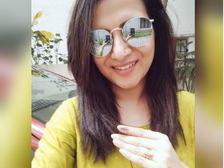 2 மணி நேரம் வரிசையில் நின்று... ஜனநாயகக் கடமையை ஆற்றிய டிடி