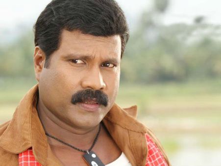 கலாபவன் மணி மர்ம மரணம்.. சிபிஐ விசாரணைக்கு உத்தரவிட கேரள முதல்வரிடம் கோரிக்கை!